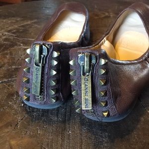 Gianni Bini brown shoes